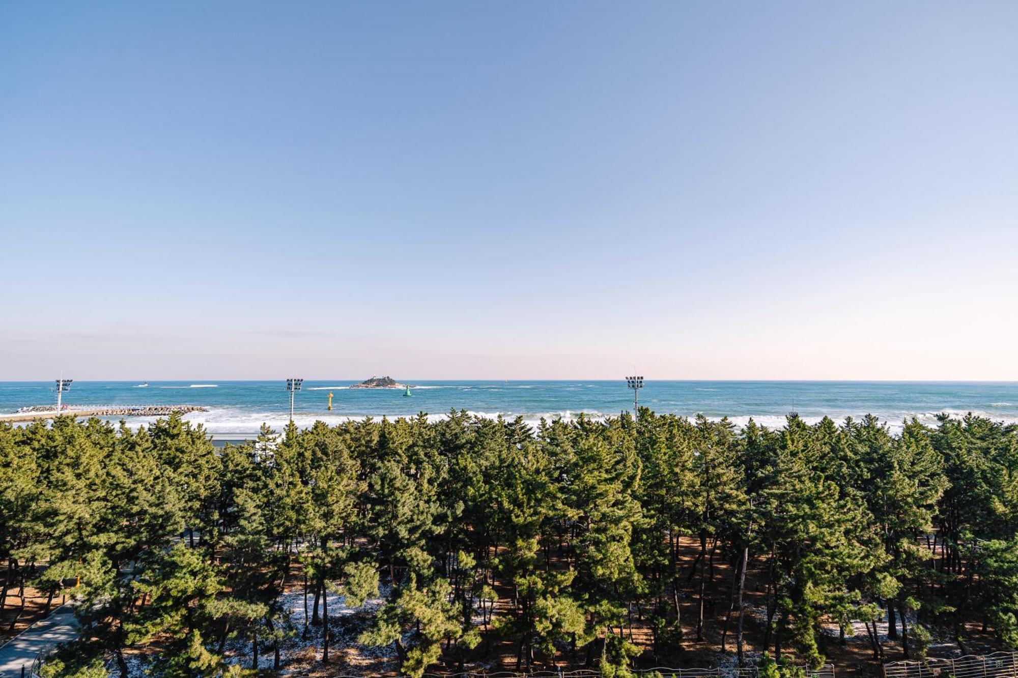 Urbanstay Sokcho Beach Ab Dış mekan fotoğraf