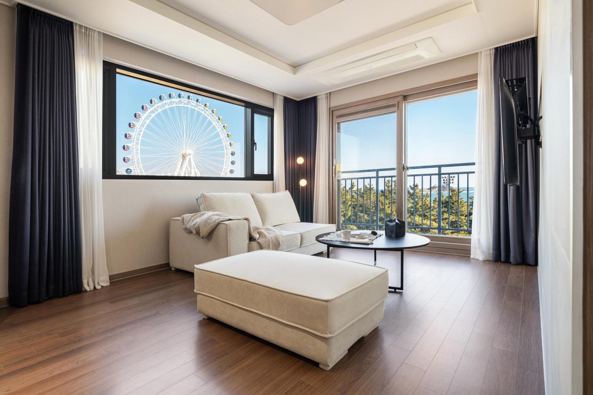 Urbanstay Sokcho Beach Ab Dış mekan fotoğraf